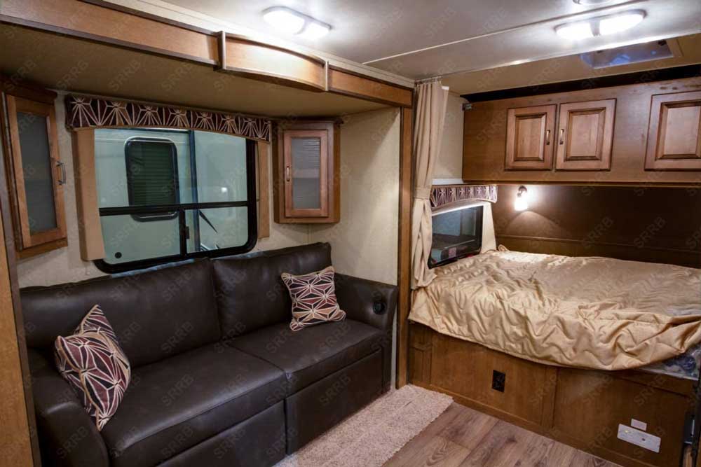 11 Best LED Replacement Bulbs For RV 2024