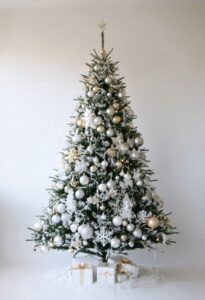 20 White Christmas Tree Ideas