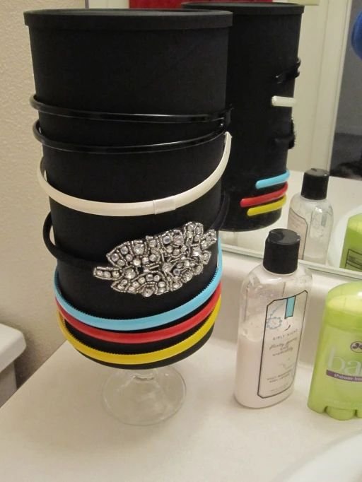 DIY Headband Holder from Oatmeal Canisters