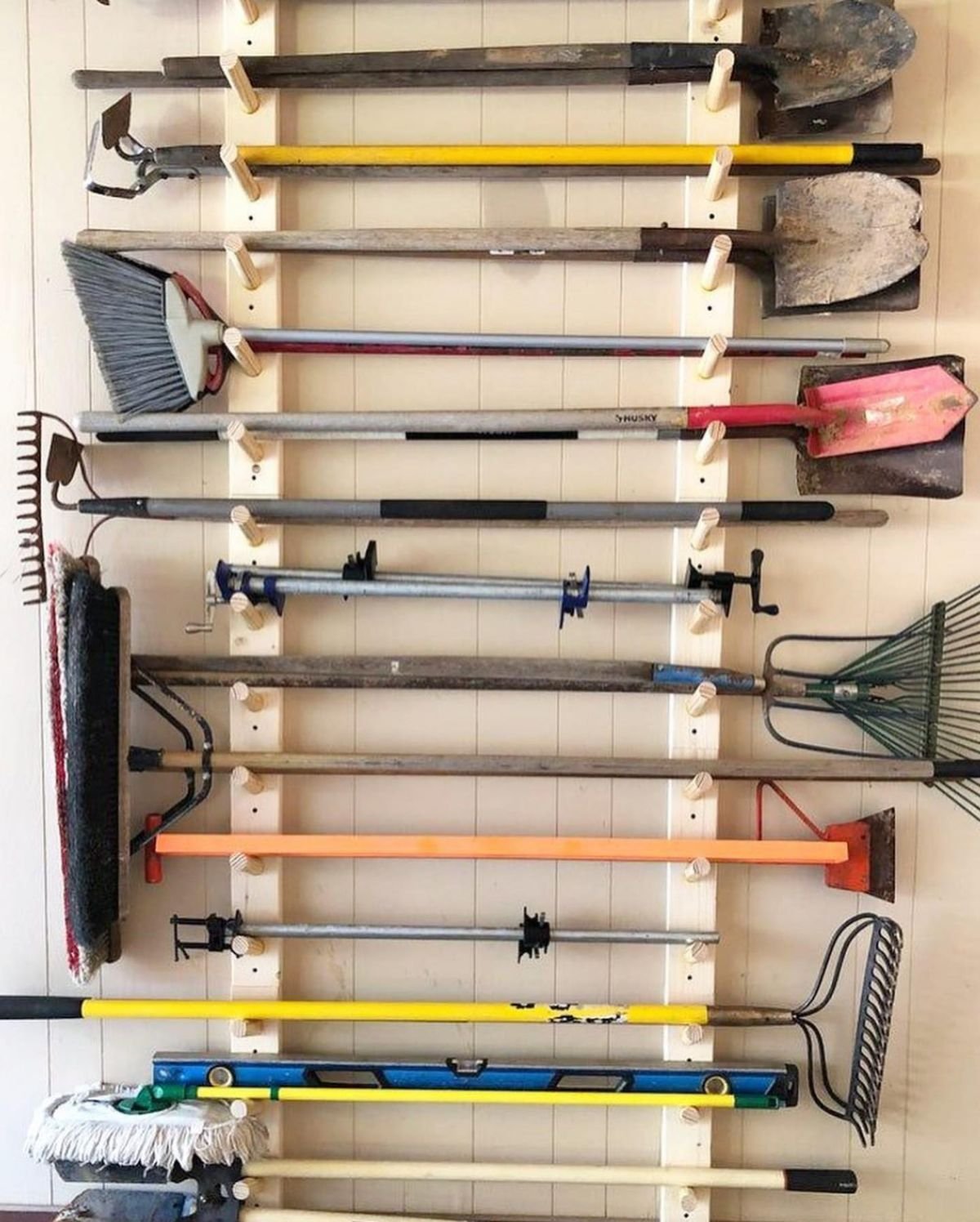 Efficient Horizontal Tool Storage