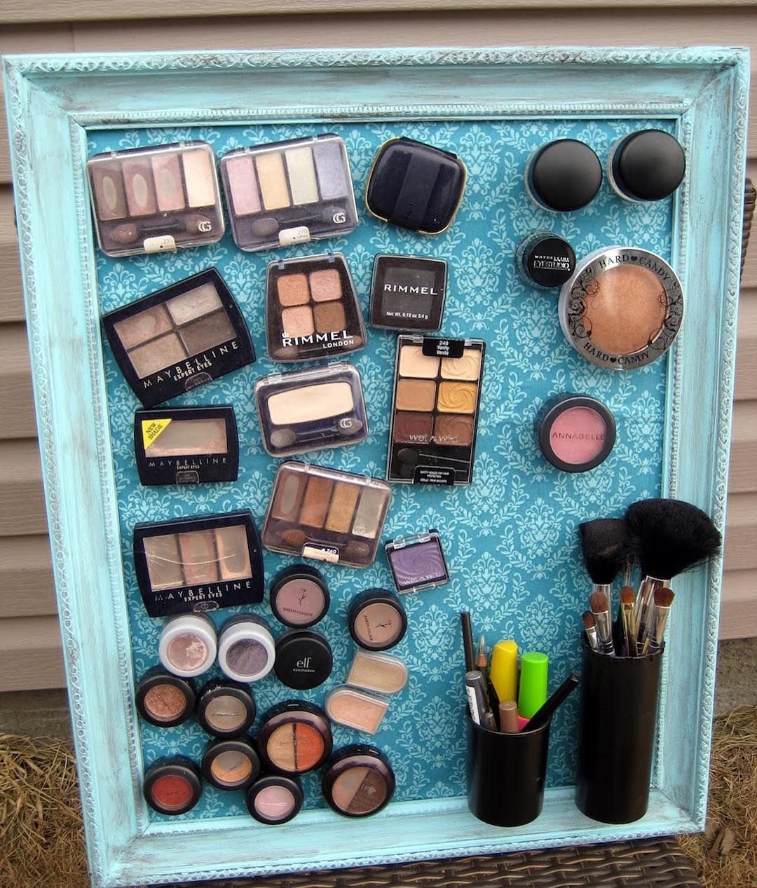 Magnetic Makeup Frame Organizer