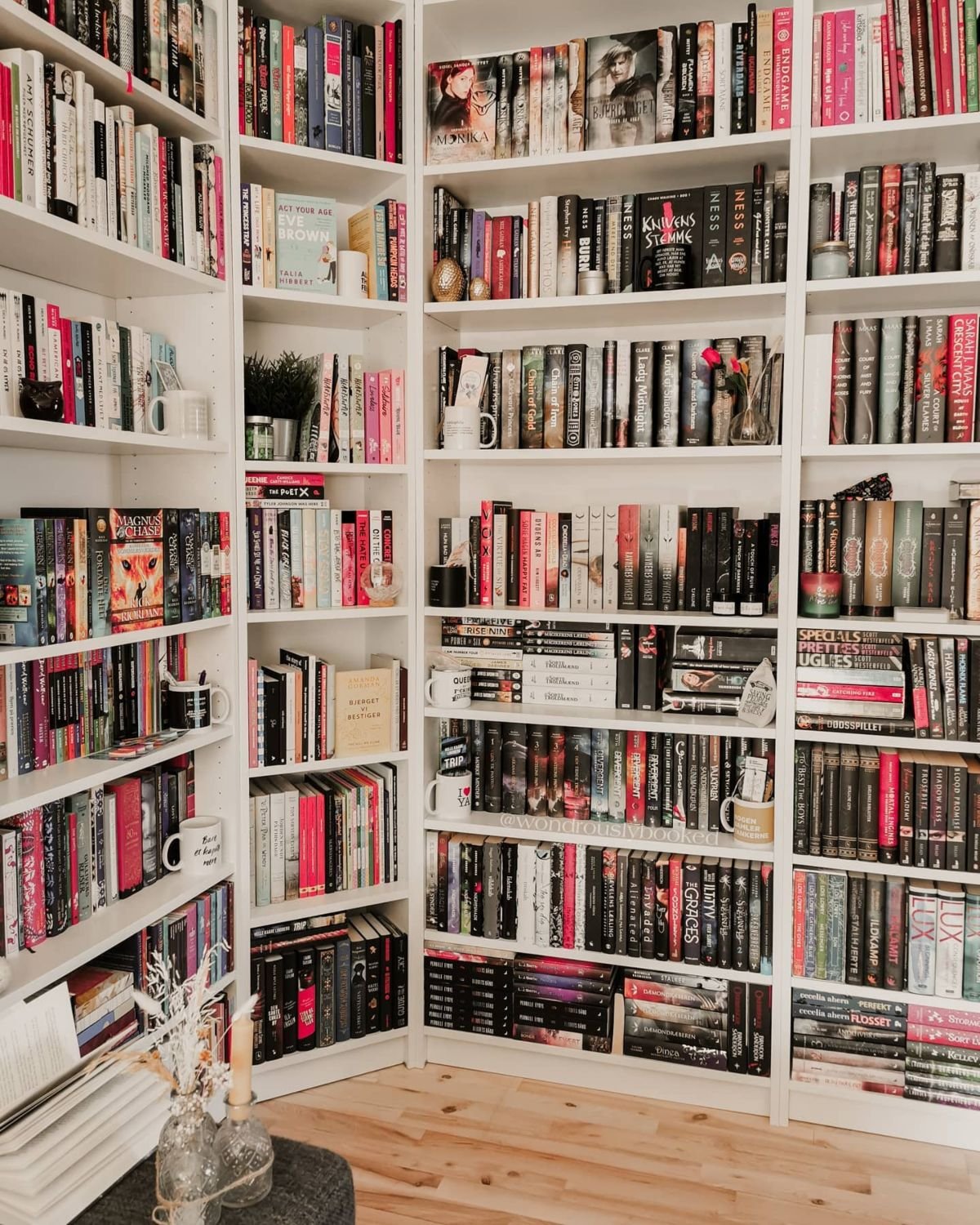 Maximize Space with Corner Bookshelves