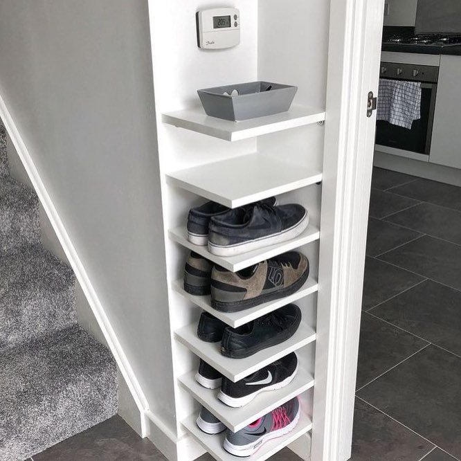 Maximize Space with Corner Shelves