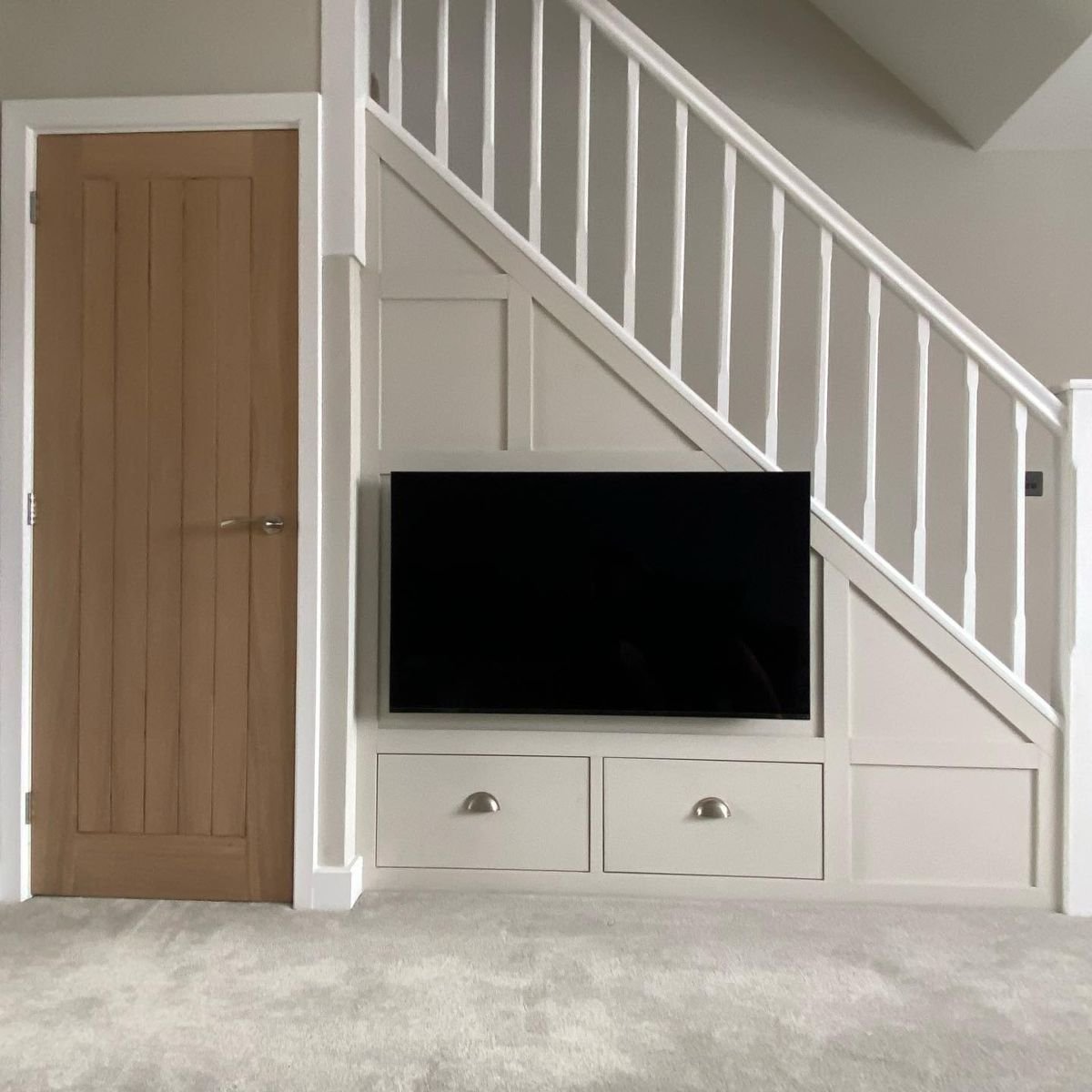 Maximize Space with Mounted TV Solutions