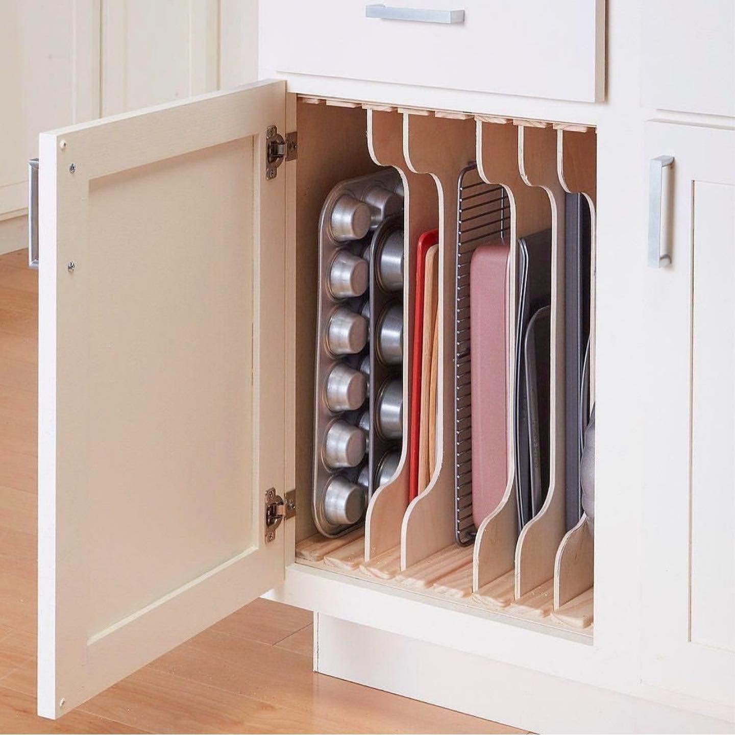 Organize Baking Trays Vertically