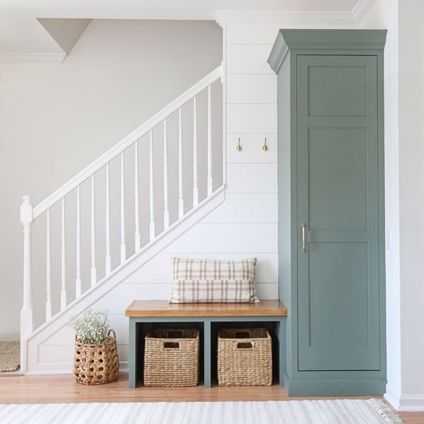 Stylish Bench and Cabinet Storage Solutions