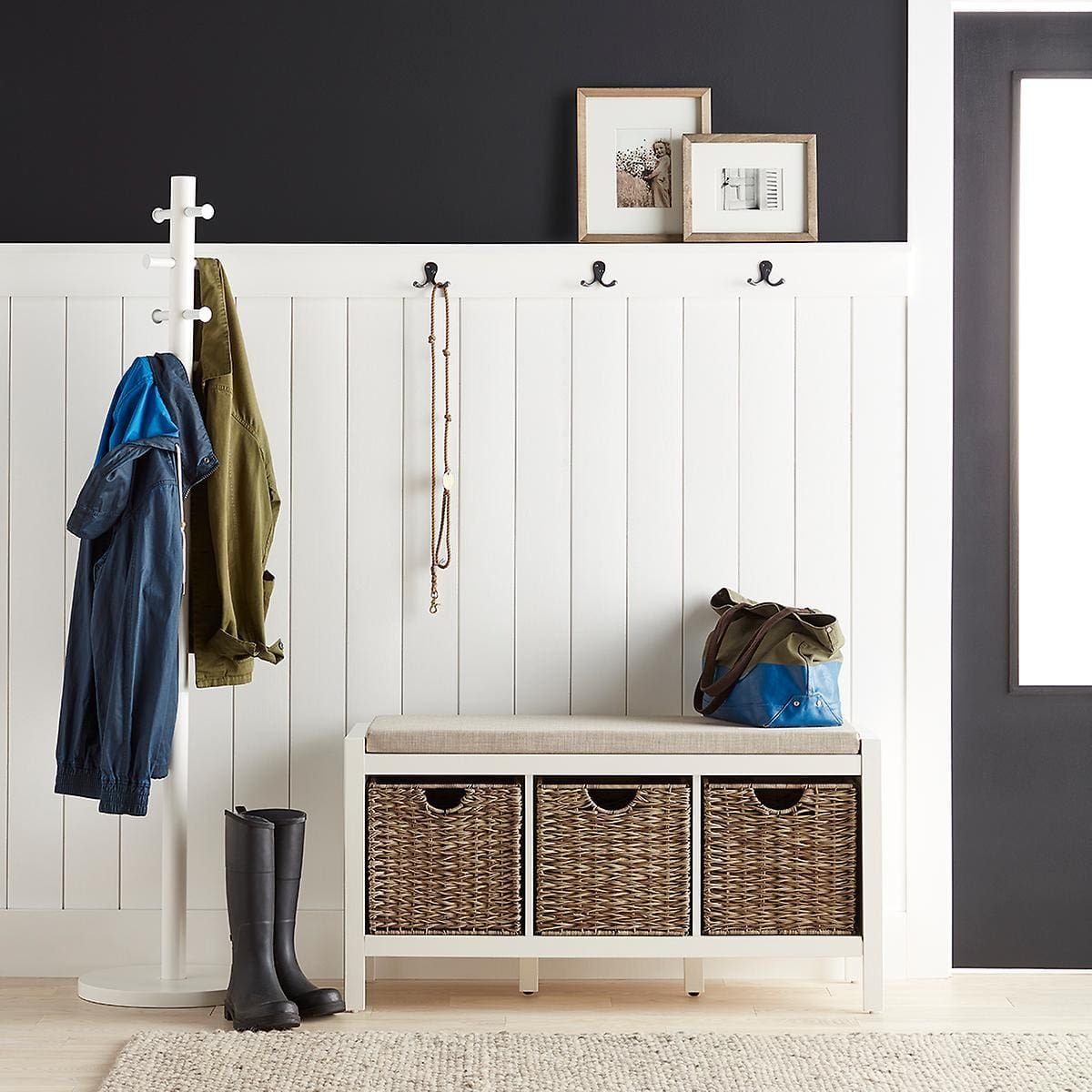 Stylish Coat Hooks for Entryway Organization