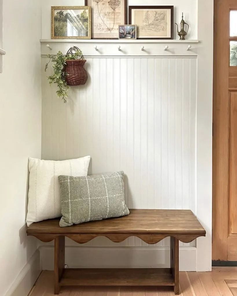 Stylish Photo Ledge Ideas for Entryways