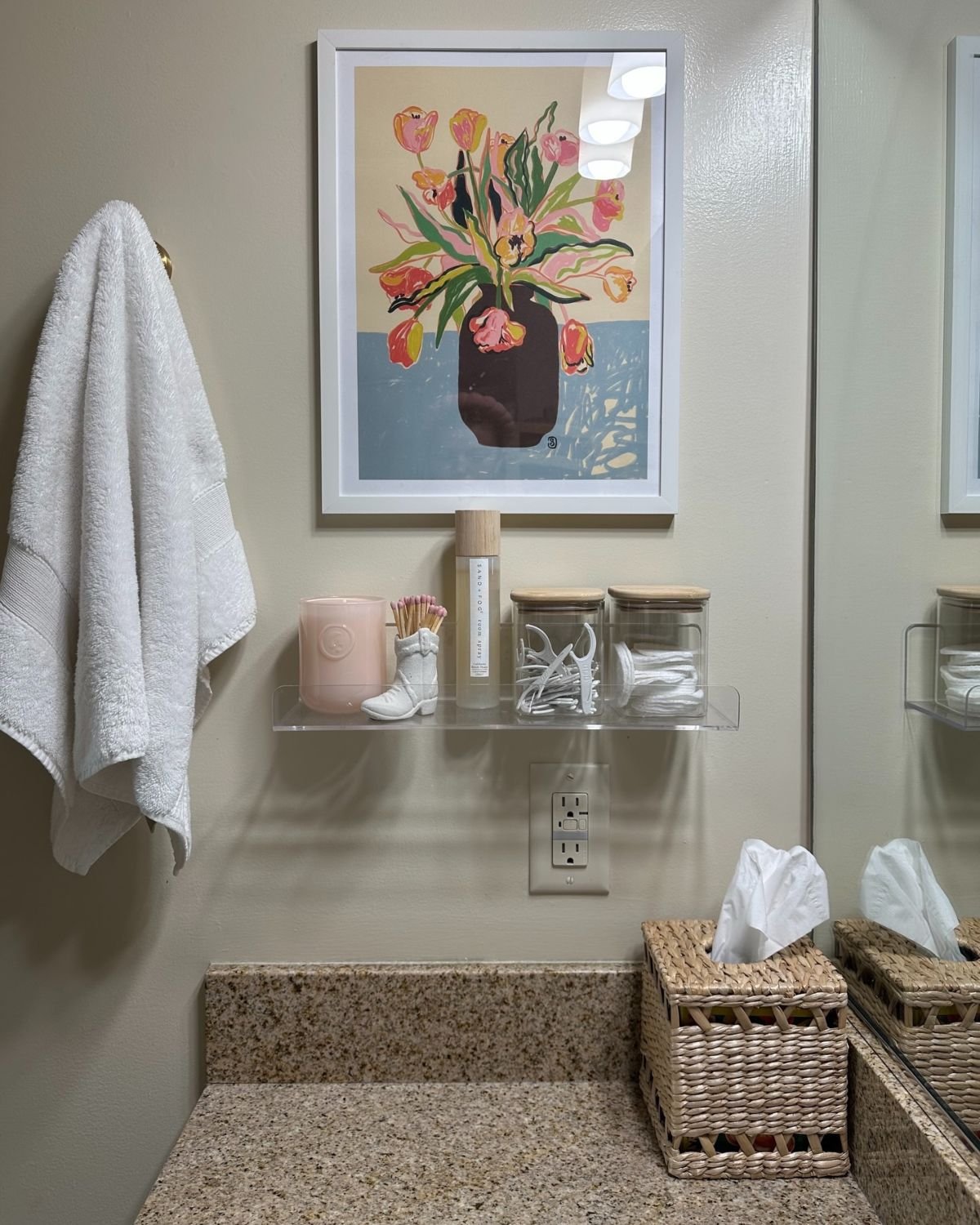 Stylish Storage: Enhance Your Bathroom Decor