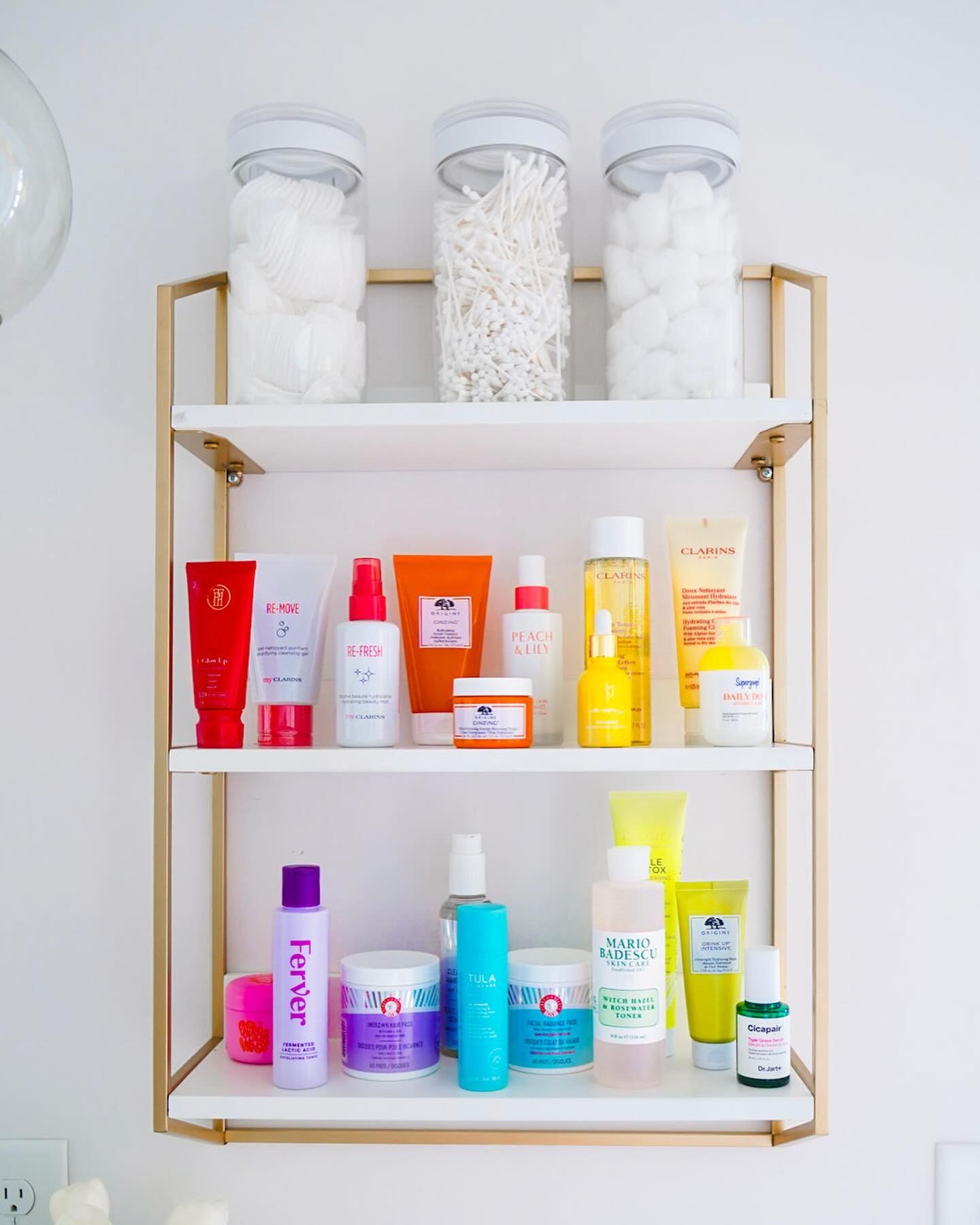 Stylish Tiered Shelves for Bathroom Organization