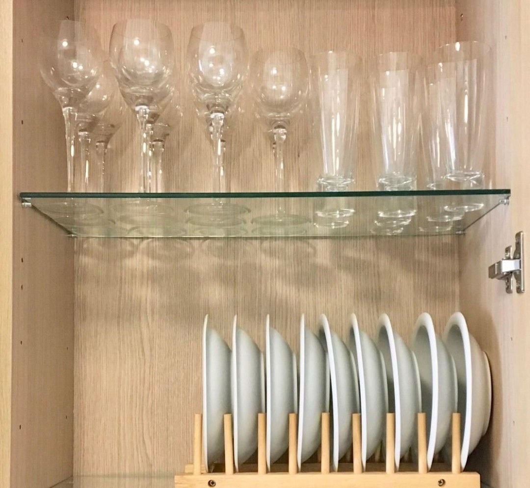 Versatile Storage with Stylish Plate Holders