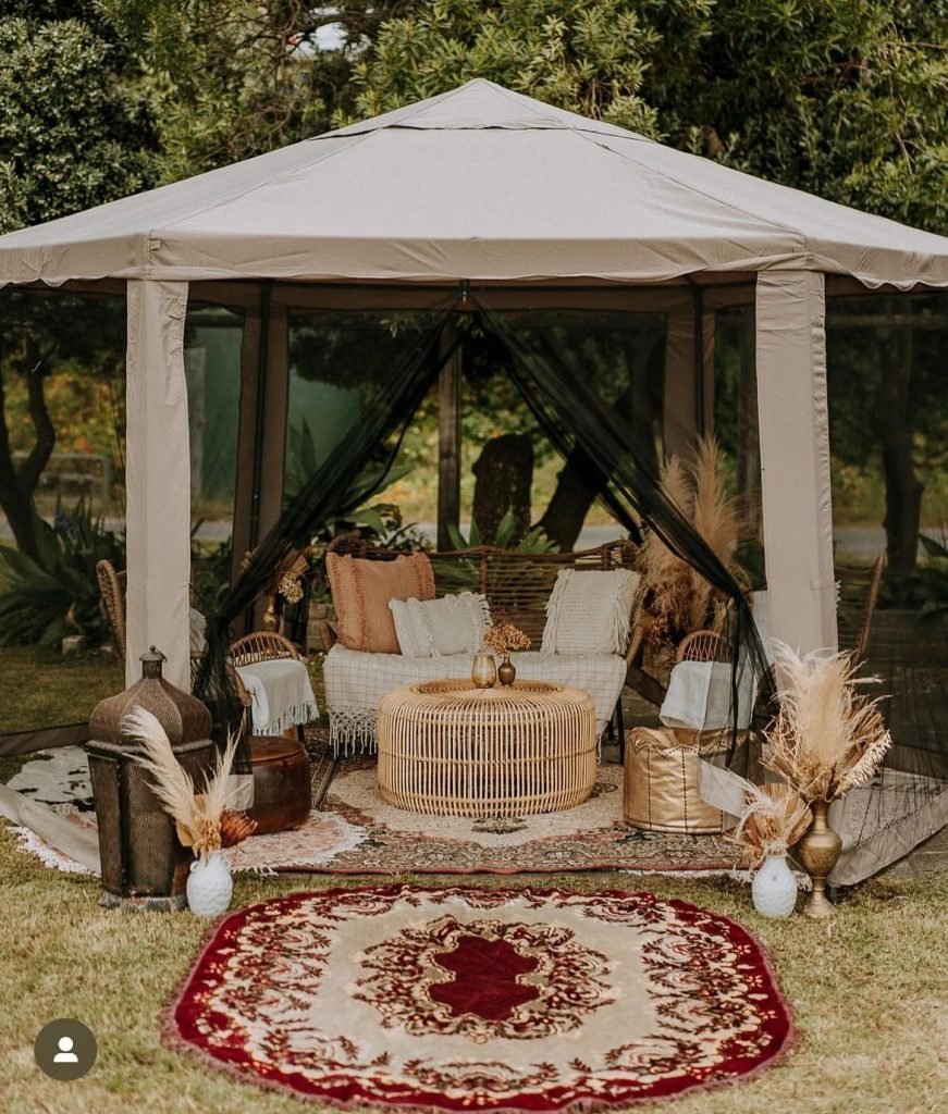 Bohemian Style Outdoor Oasis