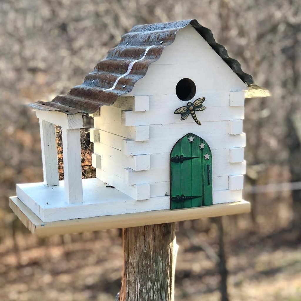 Charming Garden Birdhouse Design