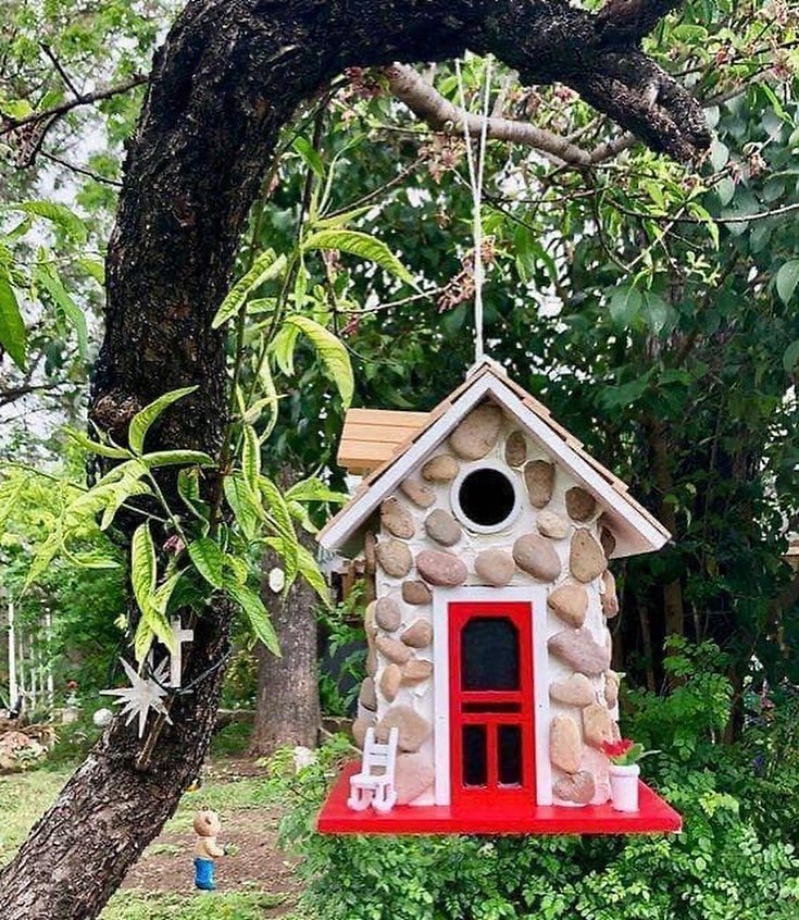 Charming Stone Bird Cottage