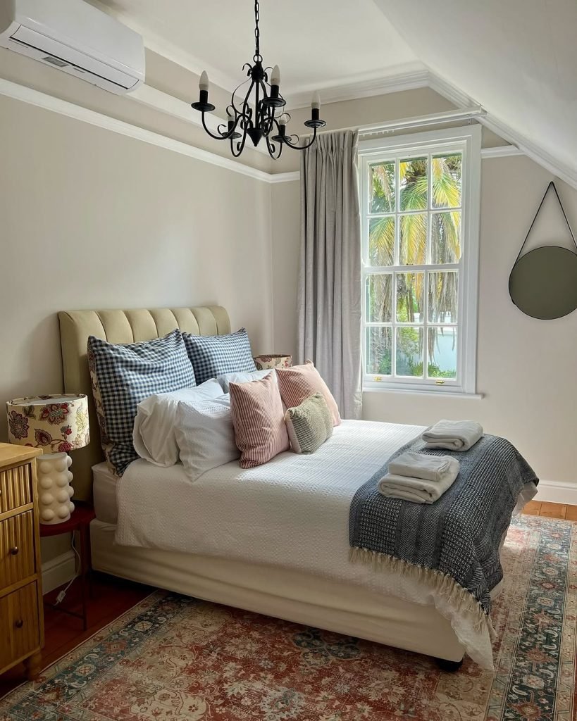 Coastal Retreat Ambiance