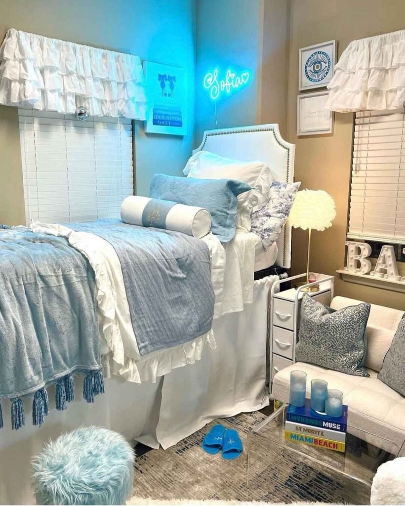 Coastal-Themed Serenity