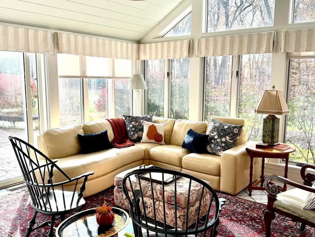 Colonial Autumn Escape