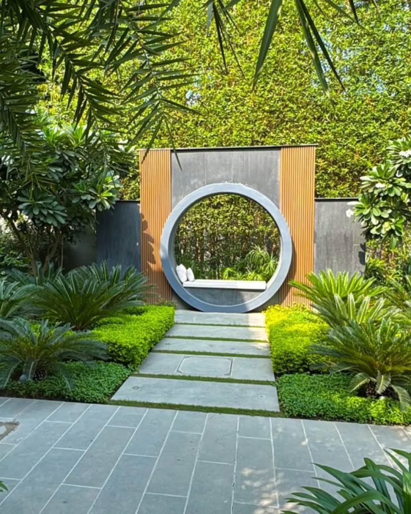 Contemporary Moon Gate Design