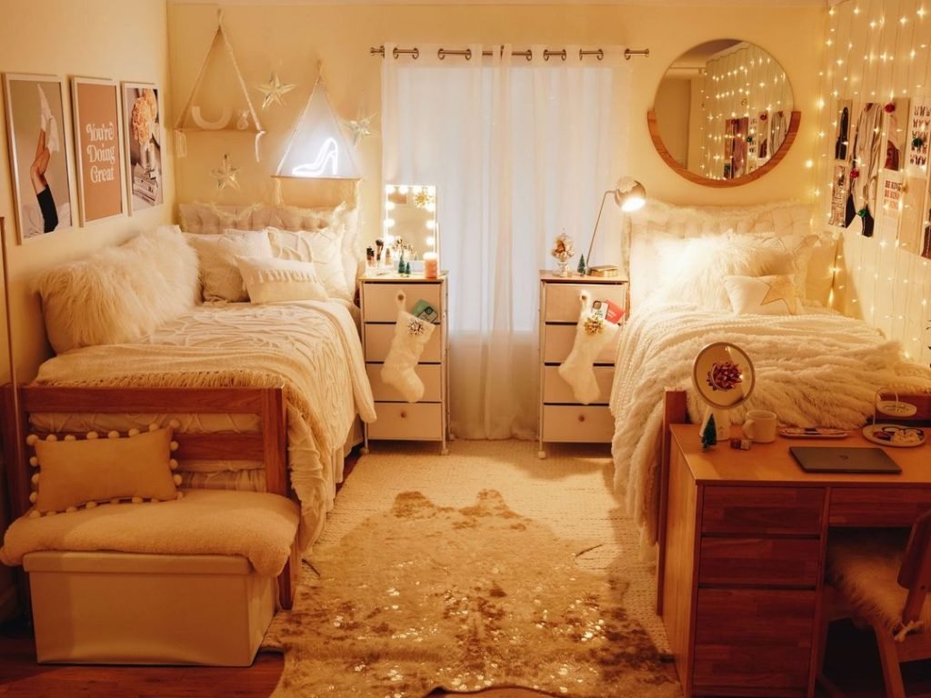 Cozy Holiday Suite Decor