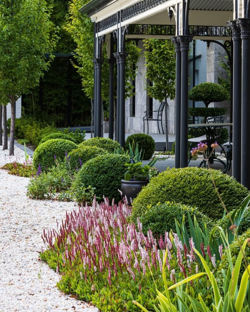 Elegant Victorian Garden Design