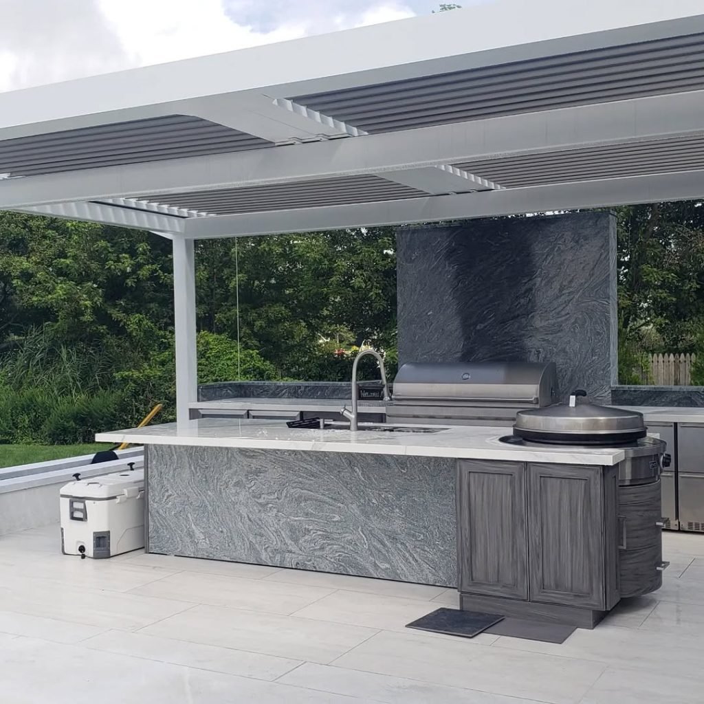Modern Louvered Roof Design