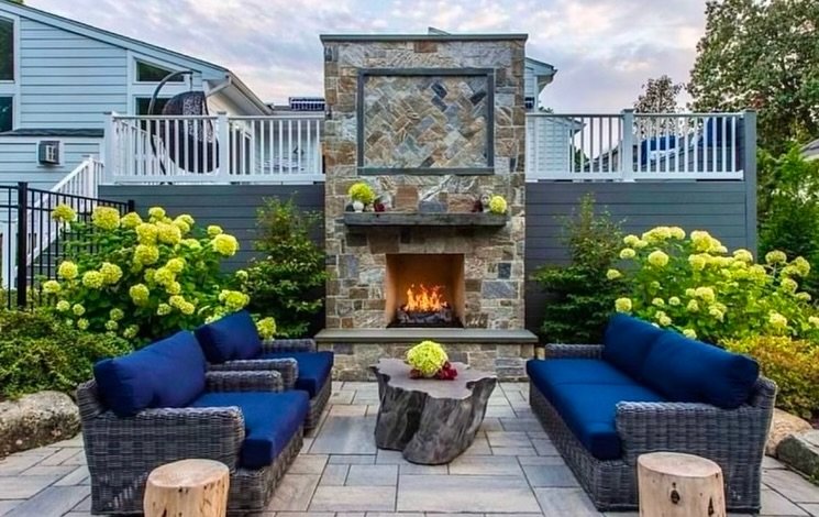 Outdoor Fireplace Retreat