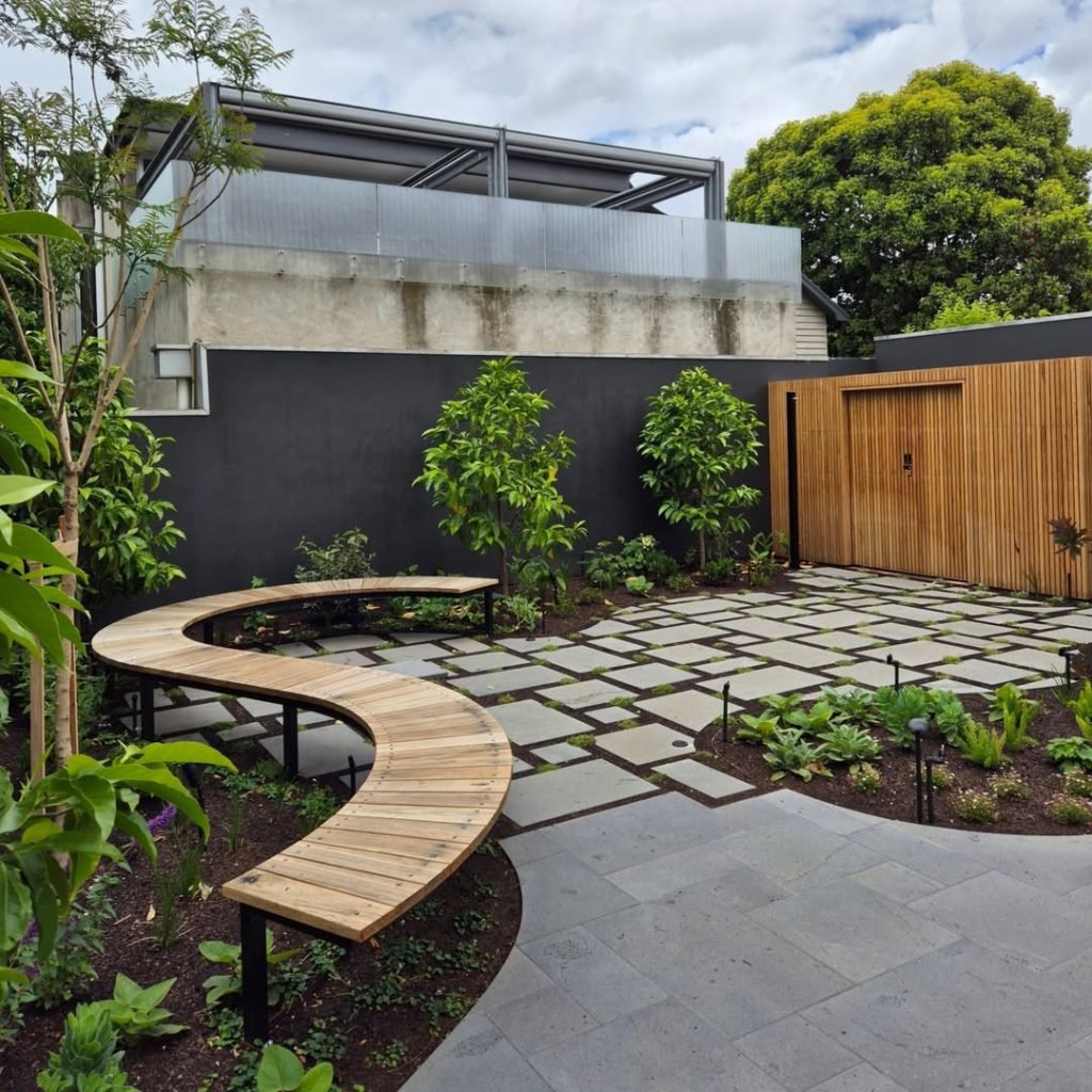 Sculptural Curved Bench Design