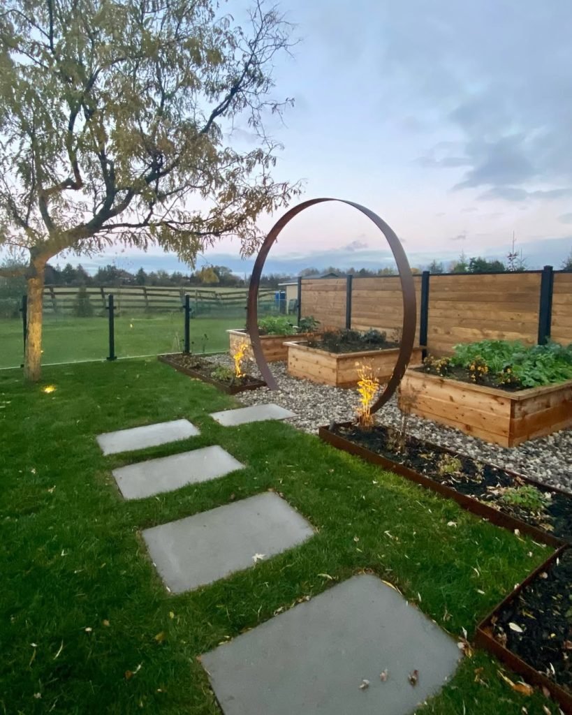 Sculptural Garden Entryway