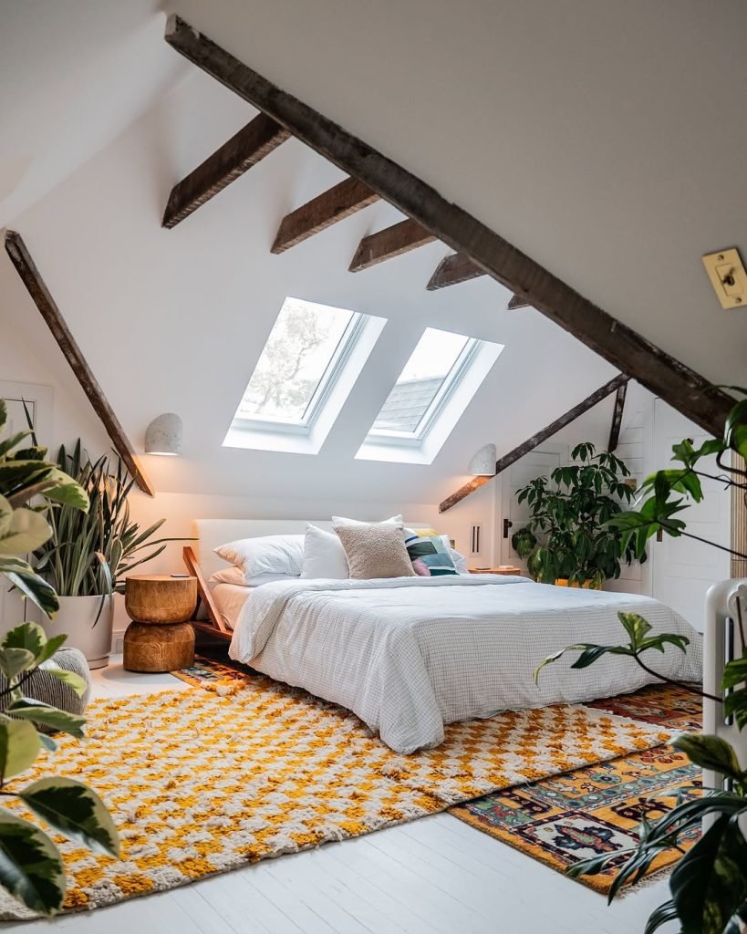 Serene Attic Garden Retreat