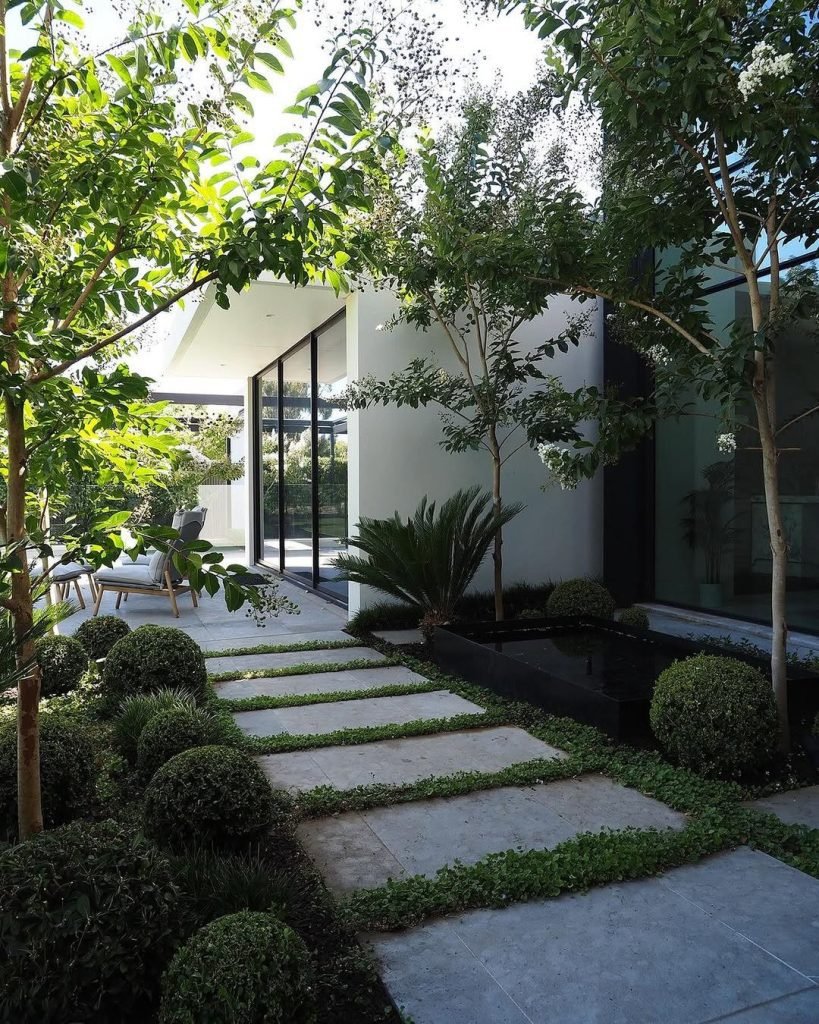 Simplified Outdoor Space