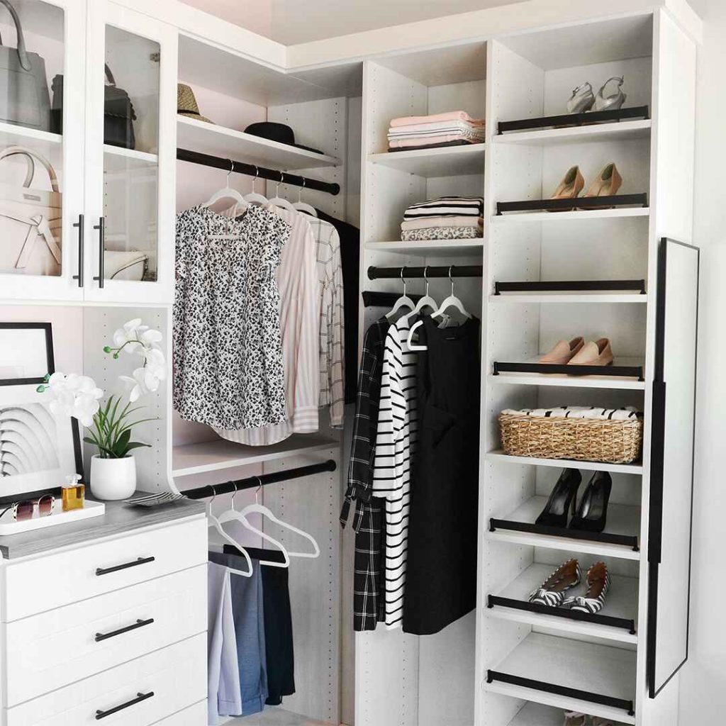 Sleek Minimalist Closet Design