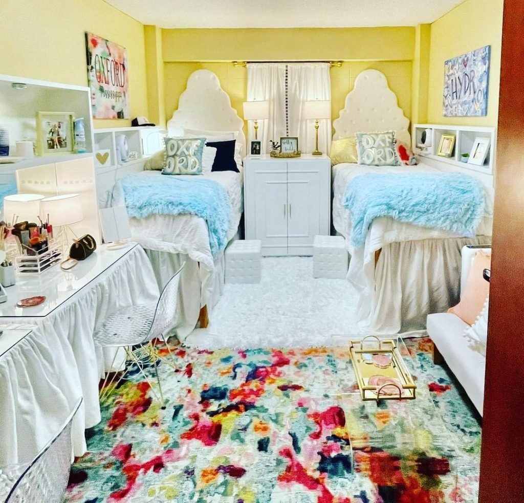 Symmetrical Shared Sleep Space
