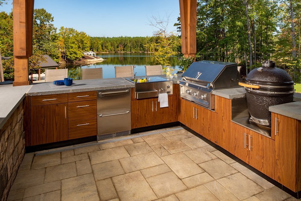 Waterfront Dining Experience