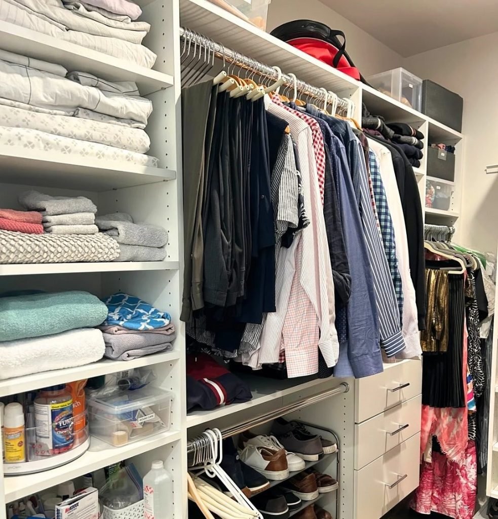 Efficient Wardrobe Storage Solution