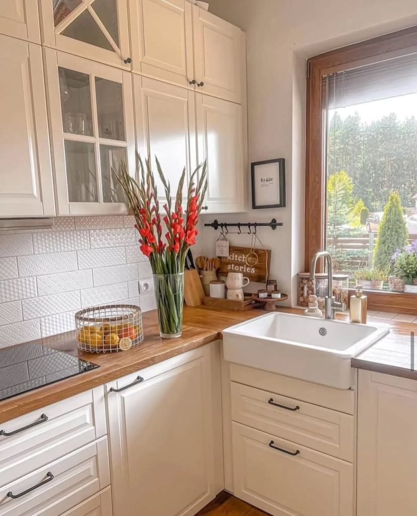 Farmhouse Kitchen Corner Design