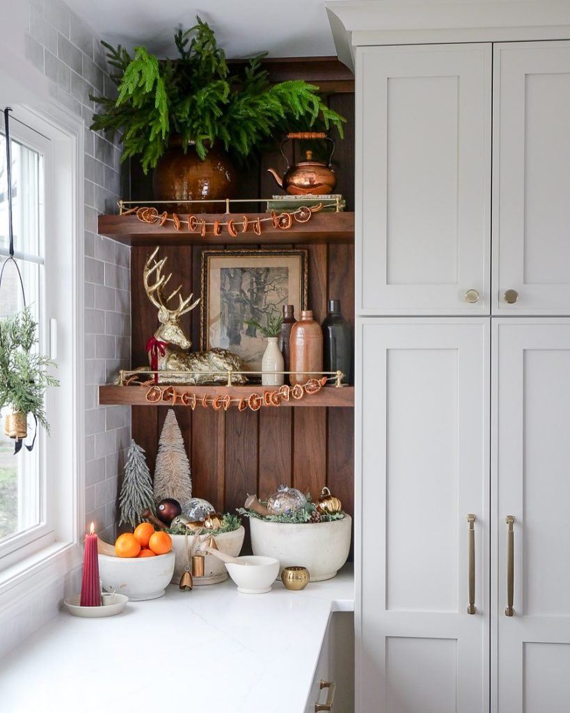 Festive Kitchen Shelf Decor