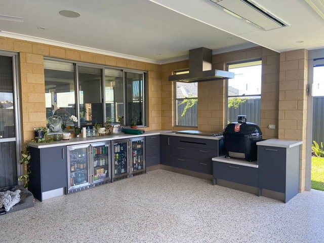 Modern Outdoor Kitchen Design