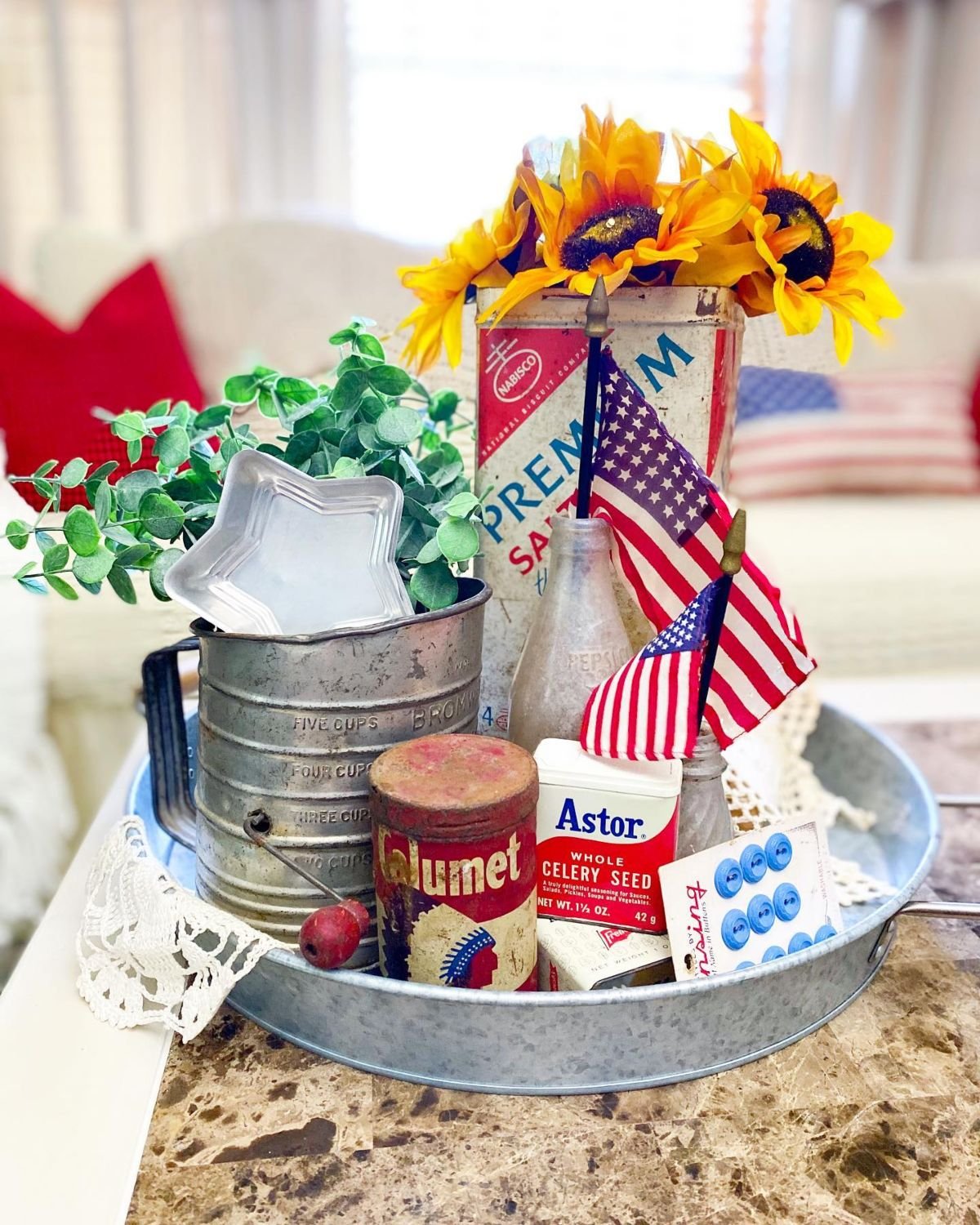 Retro Patriotic Centerpiece