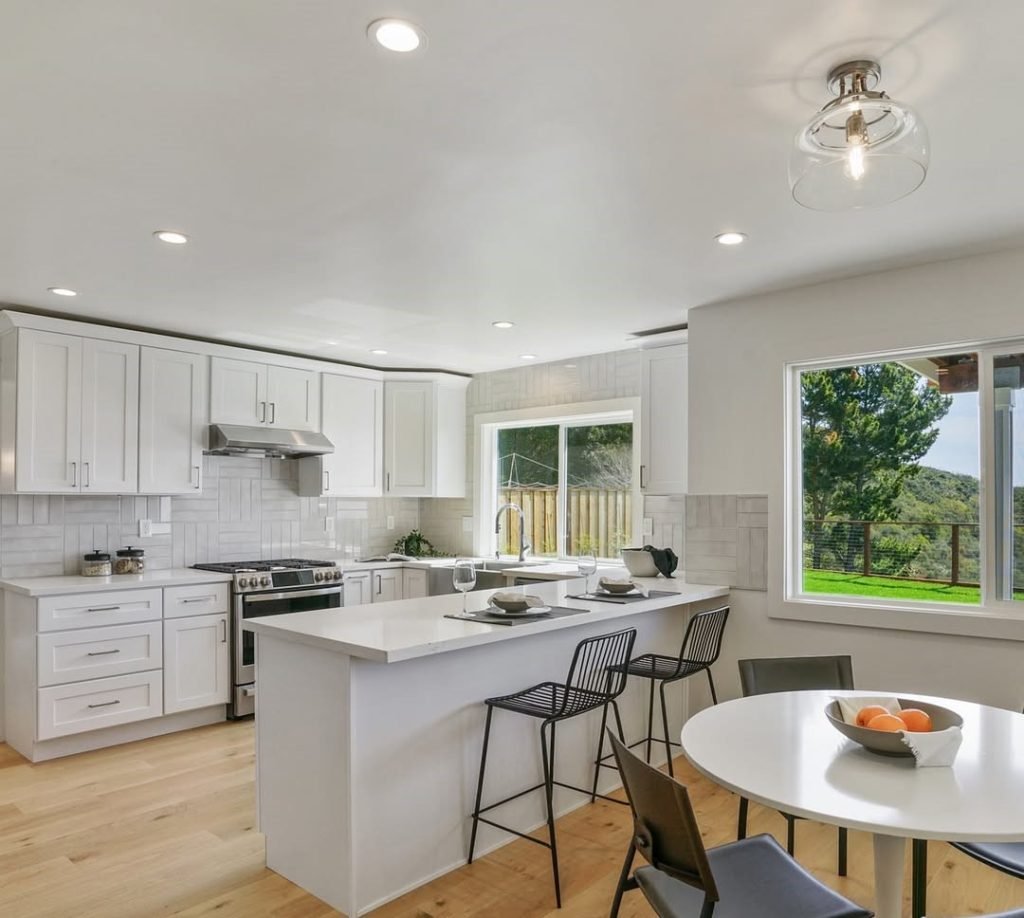 Seamless Kitchen-Dining Integration