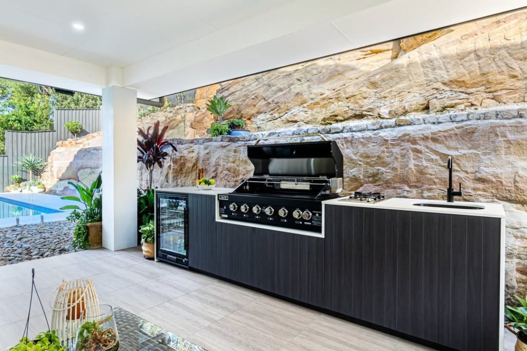 Stunning Stone Wall Design