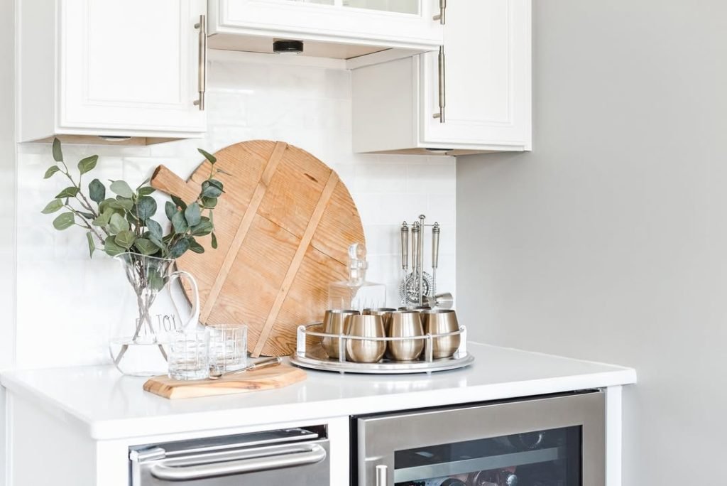 Stylish Efficient Kitchen Bar