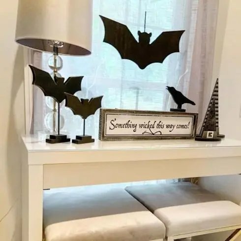 Black and White Decor