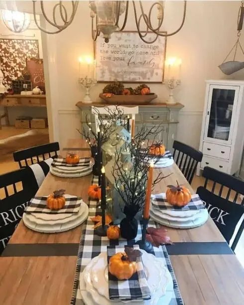 Black Painted Twigs Decor