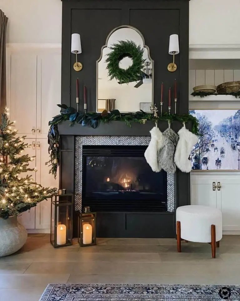 Christmas Fireplace Décor