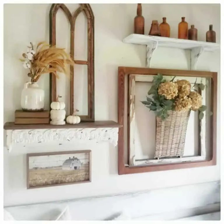 Display Antique Decor Items