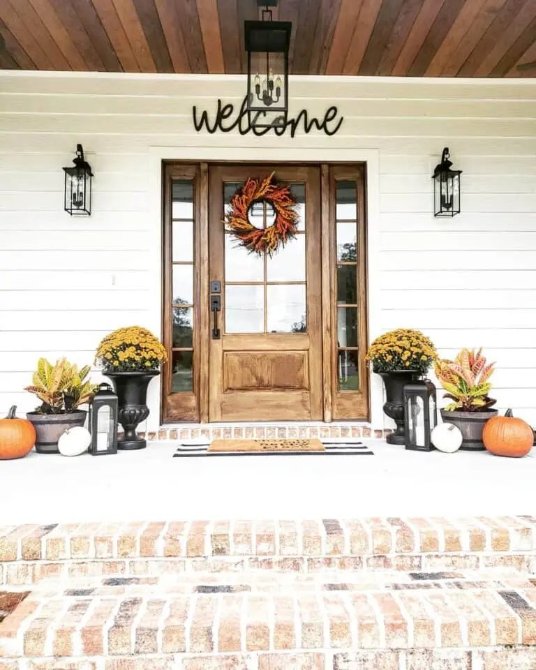 Fall Decor at the Front Door