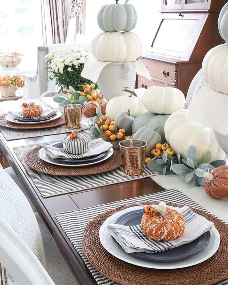 Fall Pumpkin Table Decor