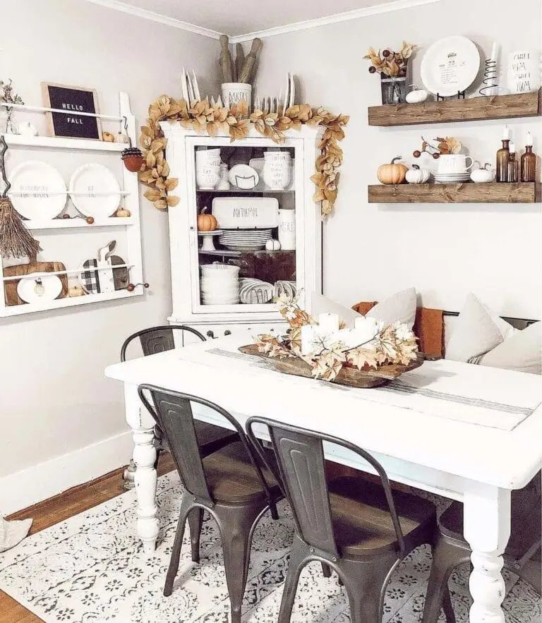Farmhouse Fall Table Decor