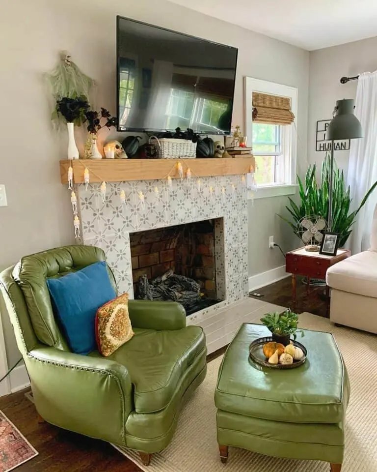 Halloween Decor with Subtle Elegance