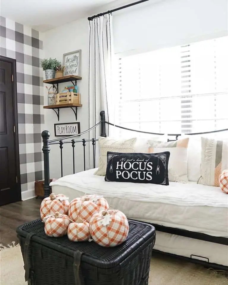 Halloween-Themed Playroom Decor